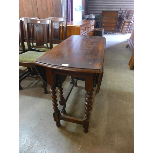 190 - An oak barleytwist gateleg table