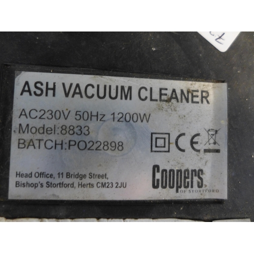 2217 - A Coopers 8633 240v ash vacuum cleaner