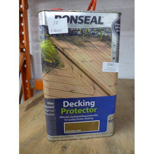 2242 - Two 3 litre tins of Ronseal natural oak decking Protector and two 3 litre tins of Parkside Teak deck... 