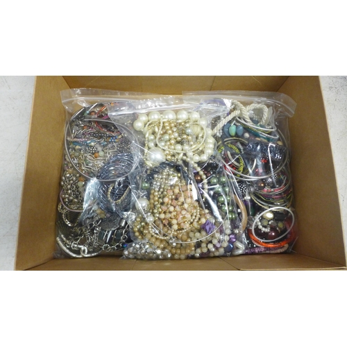 2104 - 3 Bags of costume jewellery