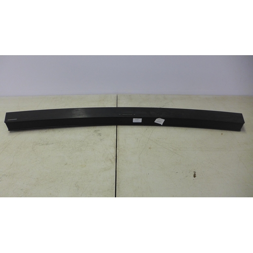 2125 - A Samsung HWJ6500R sound bar