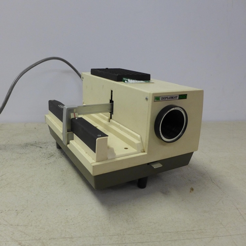 2135 - A Cabin Prinz Diplomat 300 slide projector