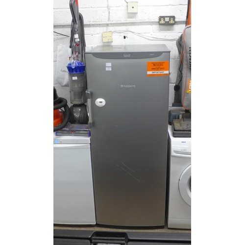 2146 - A Hotpoint Future Frost Free (FZFM151) free standing 6 drawer tower freezer