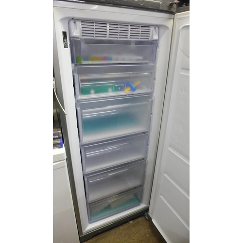 2146 - A Hotpoint Future Frost Free (FZFM151) free standing 6 drawer tower freezer