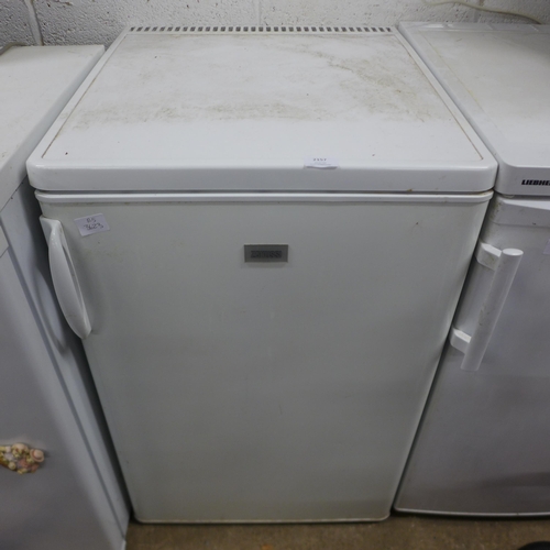 2157 - A Zanussi under counter fridge