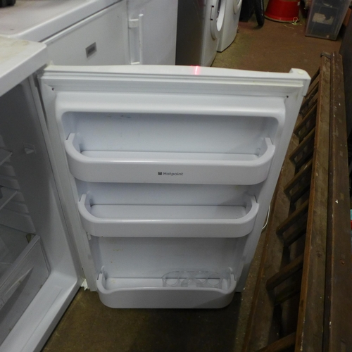 2158 - A Hotpoint (RLAAV22P.1) under counter fridge