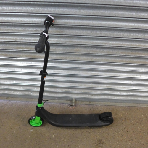 2178 - A Life 120 Pro electric scooter complete with charger and box, unused  - RRP £139