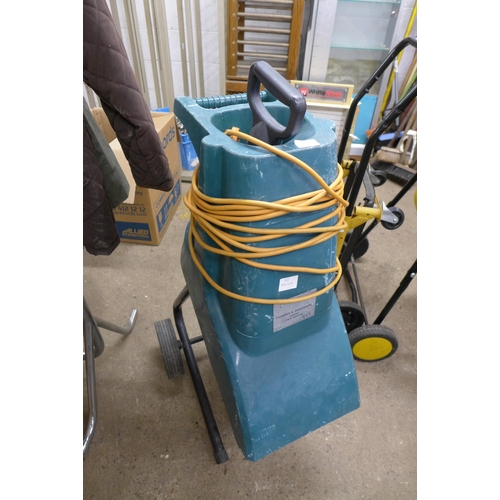 2281 - A Performance Power 1800w garden chipper and shredder model 1800SB and a Challenge electric garden b... 