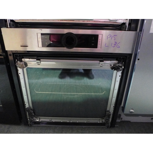 3174 - Two Damaged Bosch Single Combi Ovens (441-135,136)  * This lot is subject to vat