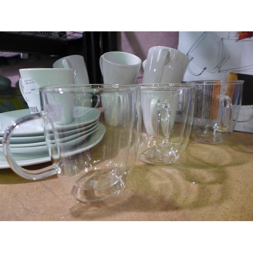 3236 - Quantity of Glass & Ceramic - Mugs & Plates   *Item is subject to VAT(319-369)