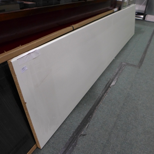 3255 - White Worktop - 3050x600x28mm  Original RRP  £91.67 inc. vat (441-20)  * This lot is subject to vat