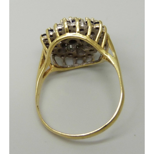 An 18ct gold, sapphire and diamond cluster ring, 6g, S/T
