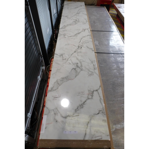 3115 - Calacatta Cloud Gloss Effect Worktop (441-13)  * This lot is subject to vat