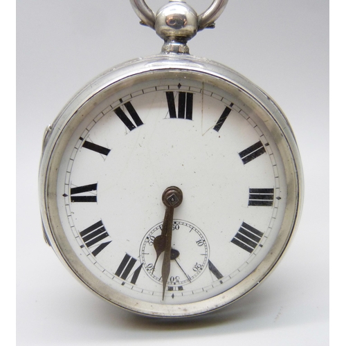 1031 - A silver cased fusee pocket watch