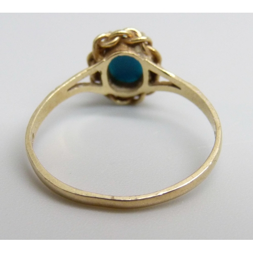 1078 - A 9ct gold and turquoise ring, 1.5g, N