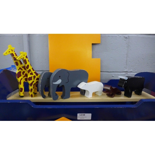 1238 - A wooden Noah's Ark toy with animals **PLEASE NOTE THIS LOT IS NOT ELIGIBLE FOR IN-HOUSE POSTING AND... 