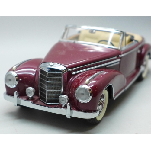 643 - A Franklin Mint model 1957 Mercedes-Benz 300SC