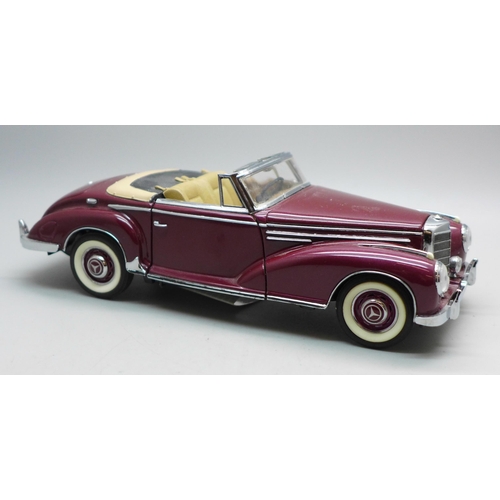 643 - A Franklin Mint model 1957 Mercedes-Benz 300SC