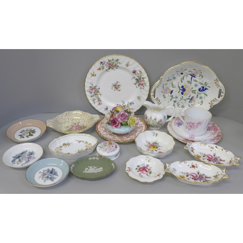 695 - A collection of decorative china including a Copeland Spode Chelsea Garden pattern trio, Royal Crown... 