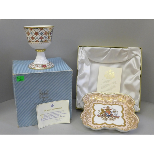 701 - A Spode Prince William Christening goblet and a Queen Elizabeth II Golden Jubilee plate, 990/1000, b... 