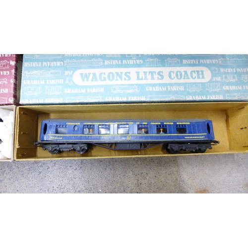 730 - Graham Farish model rail, including Suburban Coach x2, Wagon Lits Coach, control unit