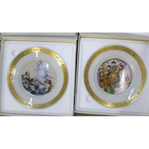 740 - A set of twelve Goebel Hans Christian Andersen plates, boxed