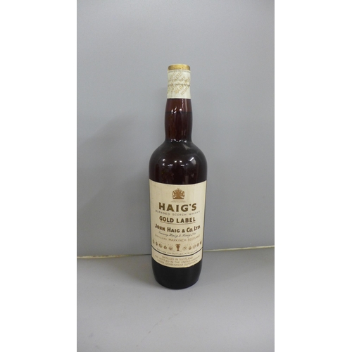 800 - A Haig's Gold Label bottle of whisky