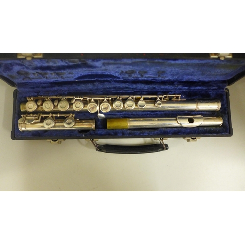 836 - A silver plated flute, Gemeinhardt, cased