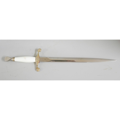 844 - A ceremonial dagger, marked Wilkinson **PLEASE NOTE THIS LOT IS NOT ELIGIBLE FOR IN-HOUSE POSTING AN... 