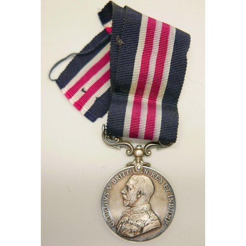 895 - A George V Military Medal, L-8465 Gnr. J. Edwards, B.150/BDE:R.F.A.