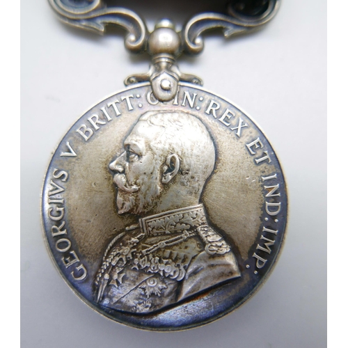 895 - A George V Military Medal, L-8465 Gnr. J. Edwards, B.150/BDE:R.F.A.