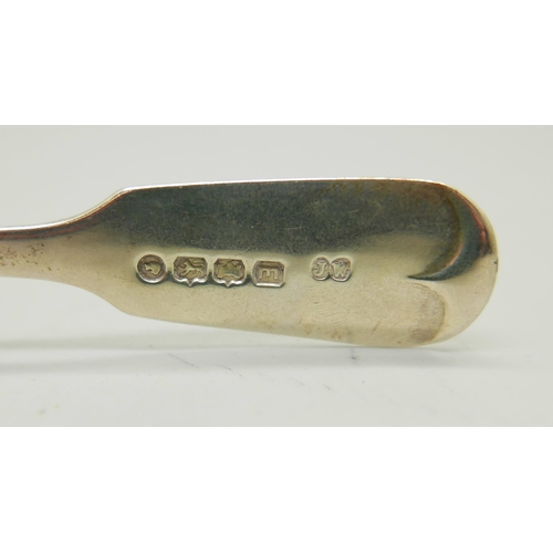 905 - A Victorian silver caddy scoop, Exeter 1881, Josiah Williams, 39g, 15.5cm