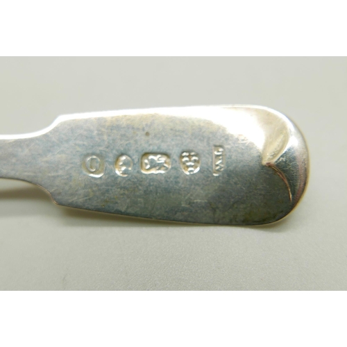 923 - An early 19th Century silver caddy spoon, Newcastle, maker TW