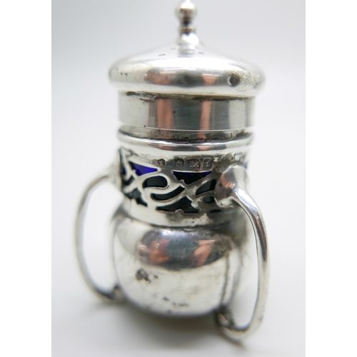 926 - An Arts and Crafts silver mustard and pepper, Birmingham 1905, weight including pepper liner 104g