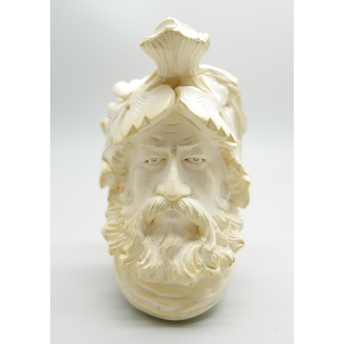 949 - A large carved Meerschaum pipe of a Greek God, cased