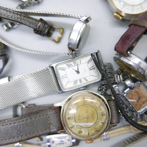 987 - Assorted lady's and gentleman's mechanical wristwatches