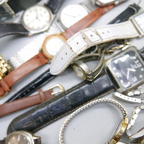 989 - A collection of wristwatches