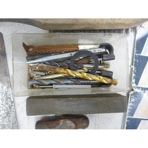 2013 - A plastic box of assorted hand tools including saws, a wire brush, hammers, files and wrenches etc.