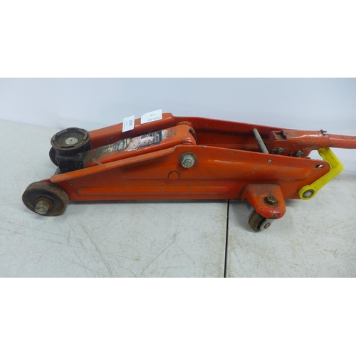 2028 - A King 1.5 tonne (1050LX) trolley jack