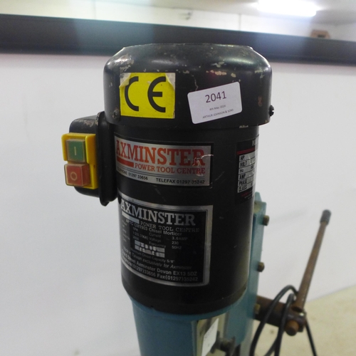 2041 - An Axminster APTC CM1903 single phase 240v 2850RPM chisel mortiser