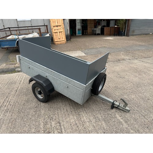 2399 - A Caddy trailer 59 x 34