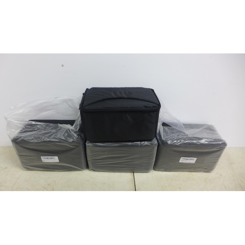 2083 - 4 Soft camera cases, 20 x 15 x 12cm approx. in black (unused)