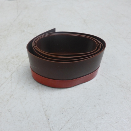 2095 - 31 Brown rubber Youshares door seals