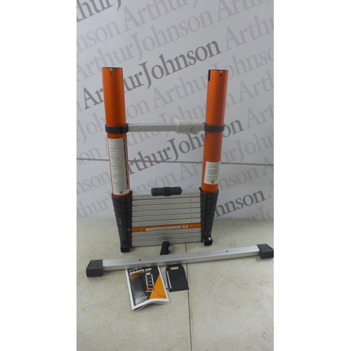 2133 - A Batavia Giraffe Air soft close telescopic ladder, max 3.27m - min 0.83m