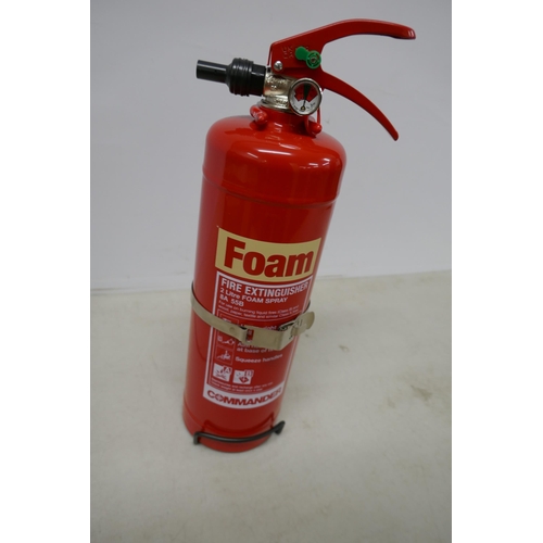 2341 - A 2ltr foam spray fire extinguisher