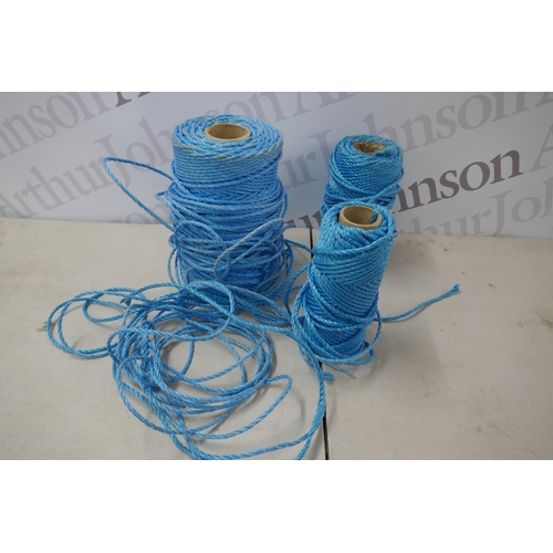 2390 - Three reels of blue heavy-duty polypropylene rope in assorted lengths