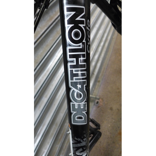 2165 - A Decathlon Rockrider 6.2 aluminium framed full suspension mountain bike. *Police repossession