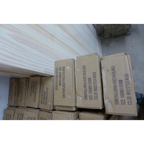 2241 - 15 boxed, sealed and unused PolaBlinds window blinds - 5 X 50mm Paulowina Venetian blinds 1060mm X 9... 