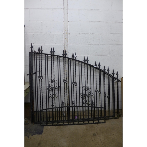 2246 - A set of wrought iron driveway gates - approximately 195cm wide x 165cm tall