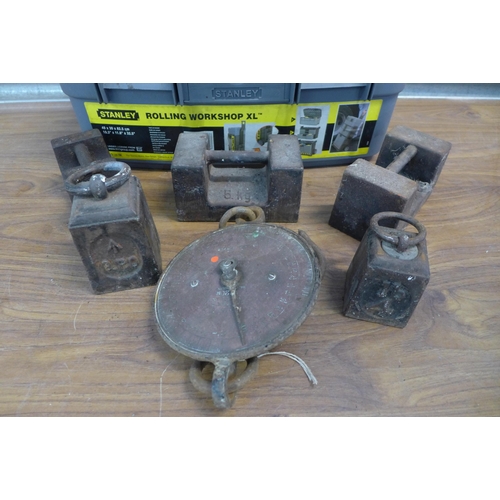 2287 - A quantity of cast iron test weights including two 5kg weights and brass weighing scale weights and ... 